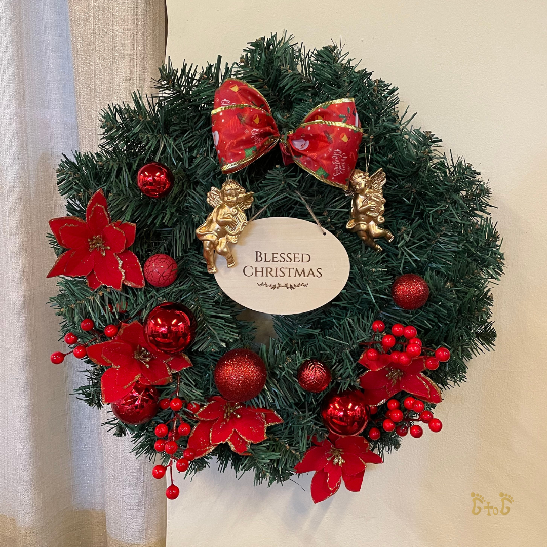 Christmas Door Wreath 20" with Wooden Plaque (Personalisation Available)