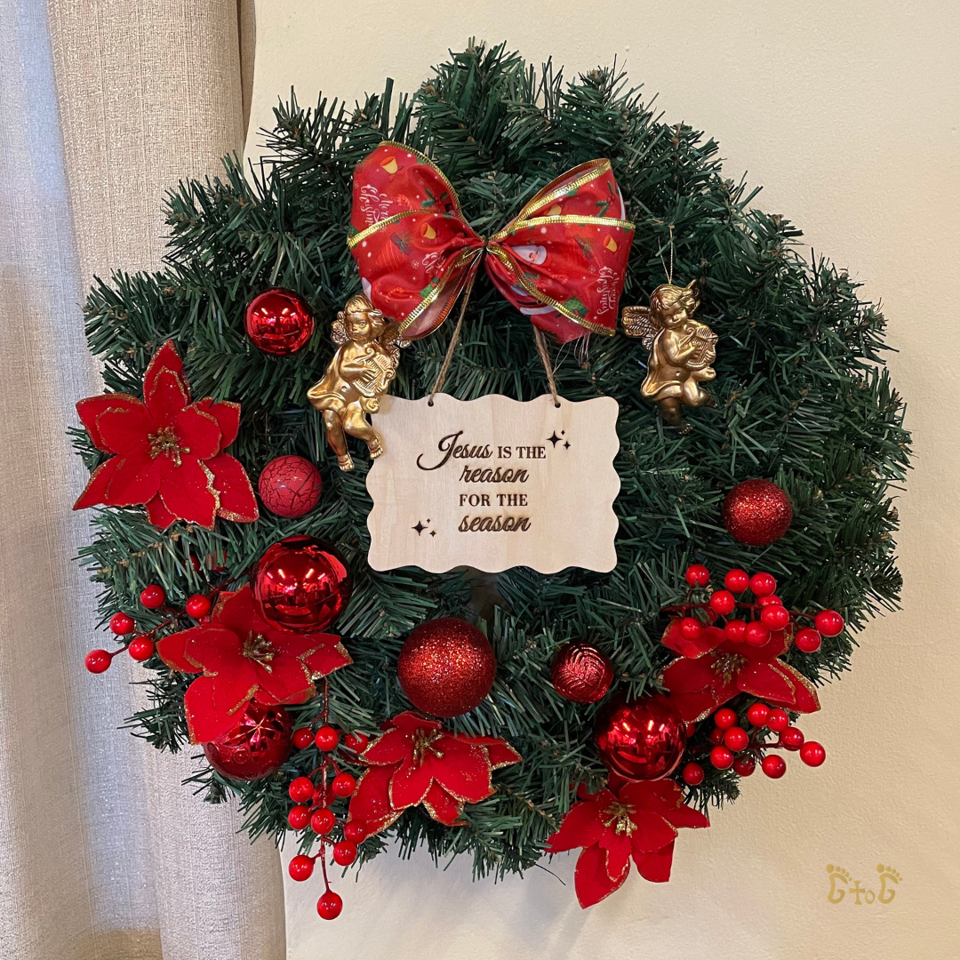 Christmas Door Wreath 20" with Wooden Plaque (Personalisation Available)