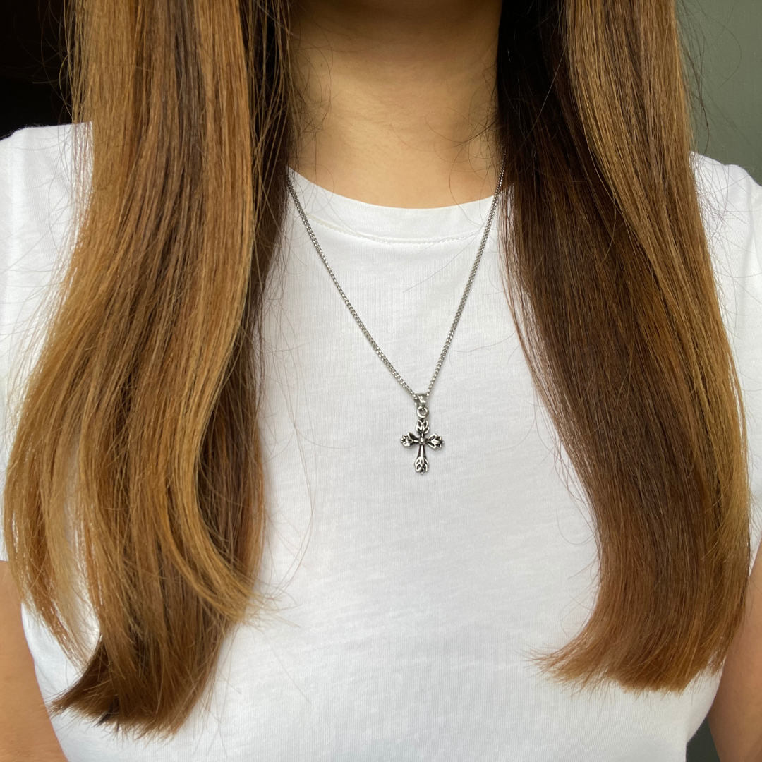 Stainless Steel Crucifix/Chain (Scallop Edge)